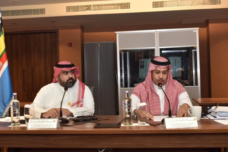 اللجنة الإدارية لوقف بلازا الملك فهد تعقد اجتماعها 25