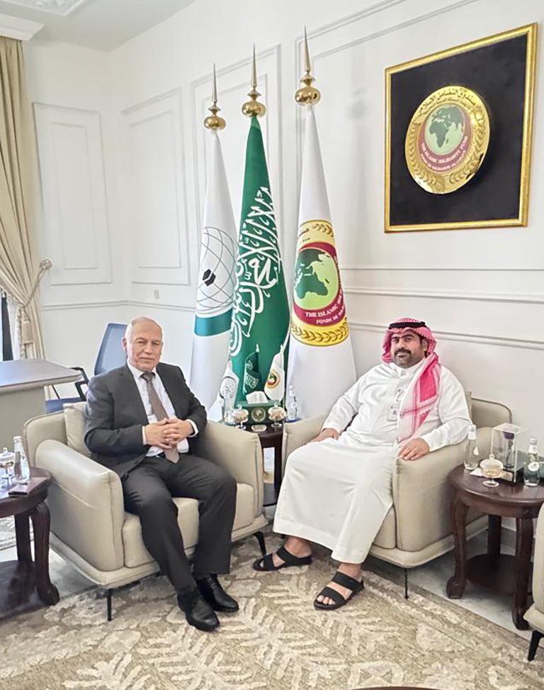 المدير التنفيذي للصندوق يستقبل رئيس جامعة الخليل الأسبق، عميد كلية التربية بالجامعة في دولة فلسطين.