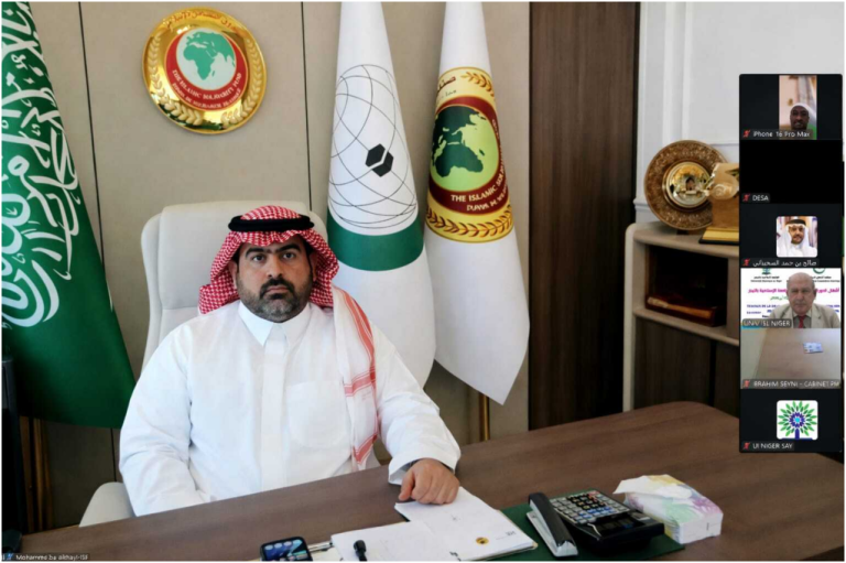 المدير التنفيذي يشارك في اجتماع الدورة 38 لمجلس أمناء الجامعة الإسلامية بالنيجر