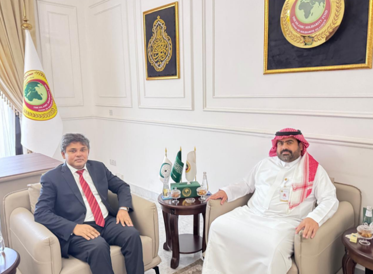 المدير التنفيذي للصندوق يستقبل سفير جمهورية بنغلاديش الشعبية ومندوبها الدائم لدى منظمة التعاون الإسلامي